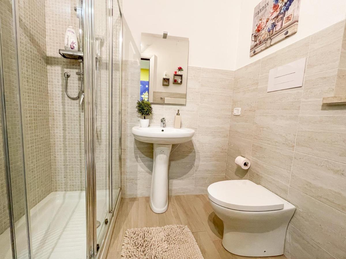 Al Politeama Rooms B&B Palermo Luaran gambar